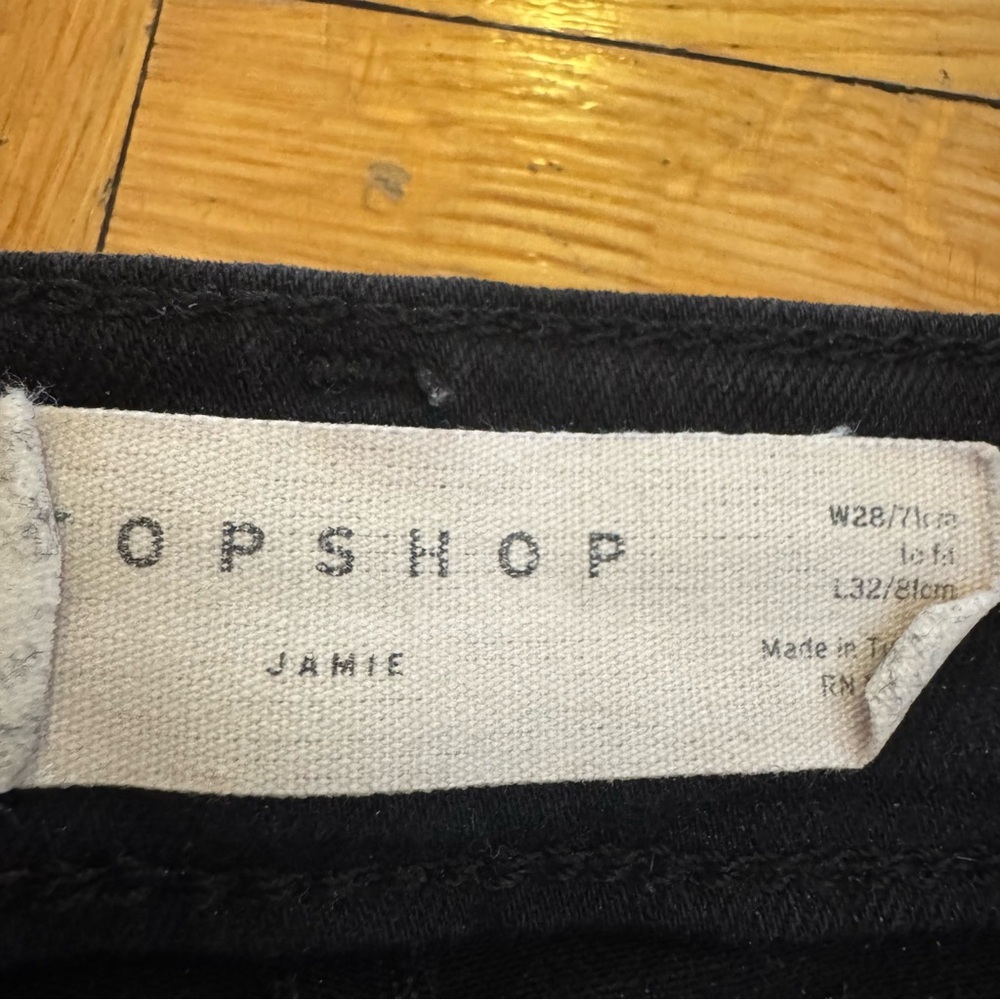 Topshop Ripped Jeans - Picture 2 of 7